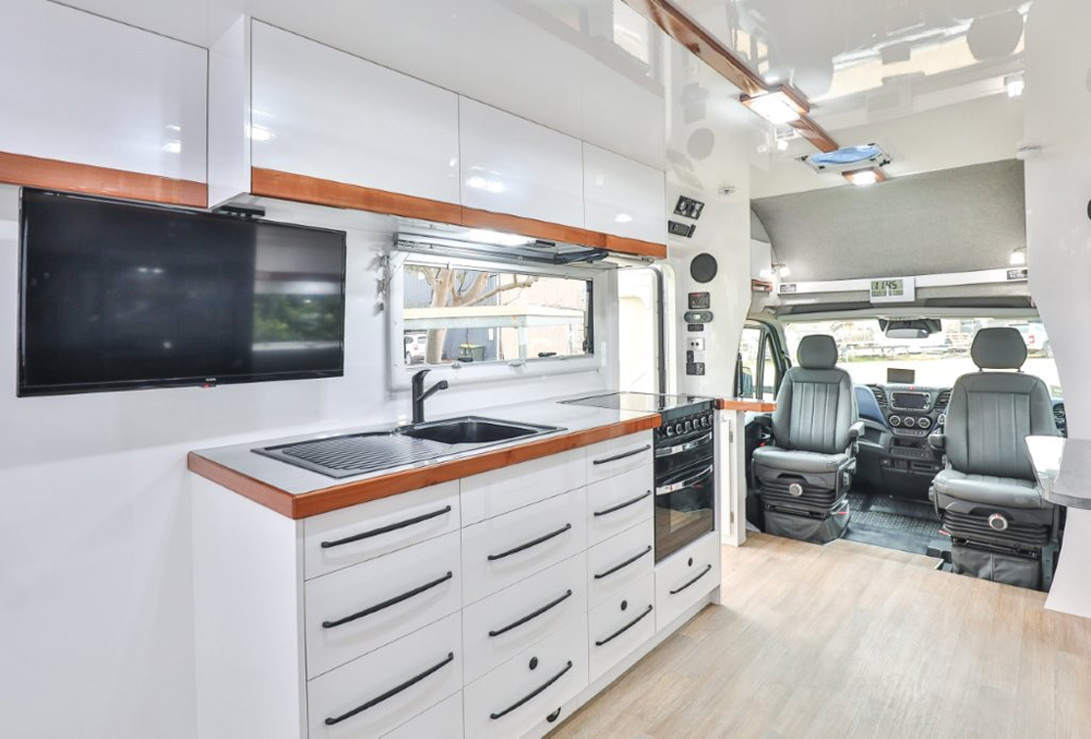 Wirraway 280 SL Classic White Motorhome